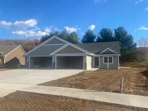 5163 Quiet Hollow Court, Eau Claire