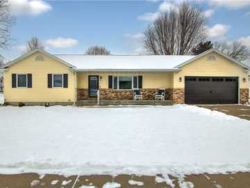 4411 Heartland W Drive, Eau Claire