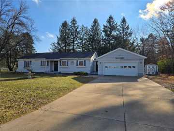 460 Elm Avenue, Menomonie