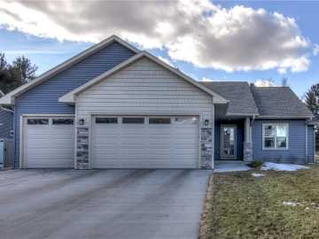 3004 Drier Road, Eau Claire