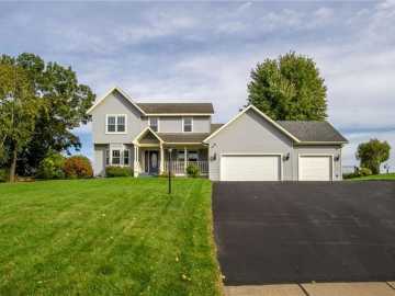 1206 Amanda Court, Eau Claire