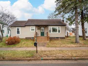 810 Railroad Avenue, Boyceville