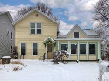 38 E Willow Street, Chippewa Falls