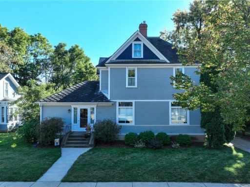 321 Summit Avenue, Eau Claire