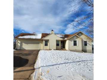 1806 Nicholas Drive, Eau Claire