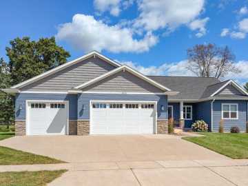 4915 Club House Lane, Eau Claire