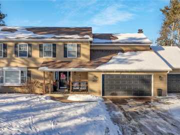 1302 N White Pine Drive, Eau Claire