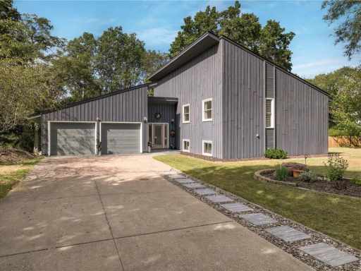 1209 River Heights Road, Menomonie