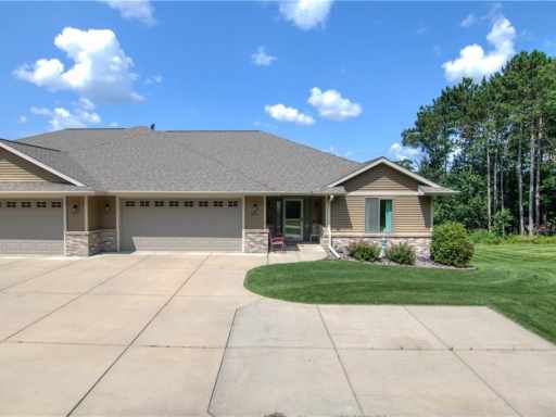 4216 Williamsburg Drive, Eau Claire